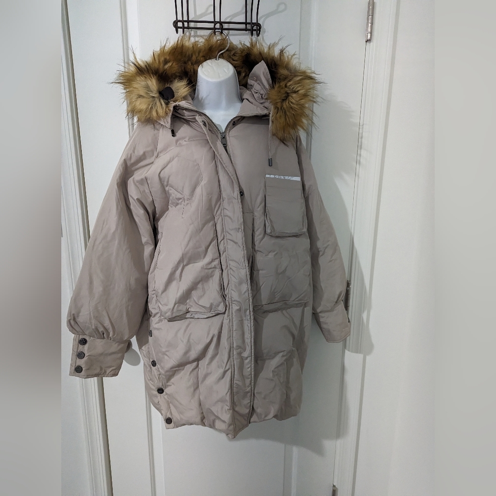 Orolay Winter Parka New Without Tags! Size women's Medium